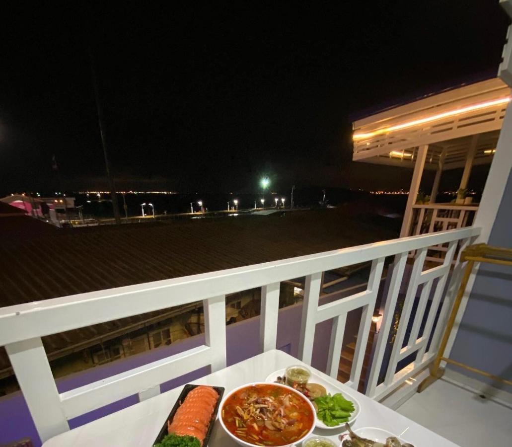 Baan Tipsukon Bed and Breakfast Ko Lan Buitenkant foto