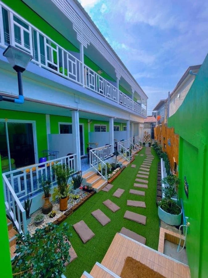 Baan Tipsukon Bed and Breakfast Ko Lan Buitenkant foto