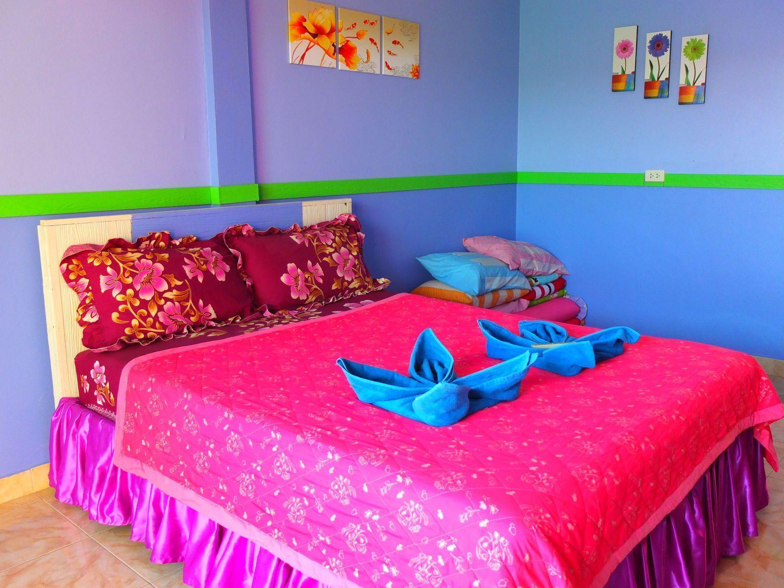 Baan Tipsukon Bed and Breakfast Ko Lan Buitenkant foto