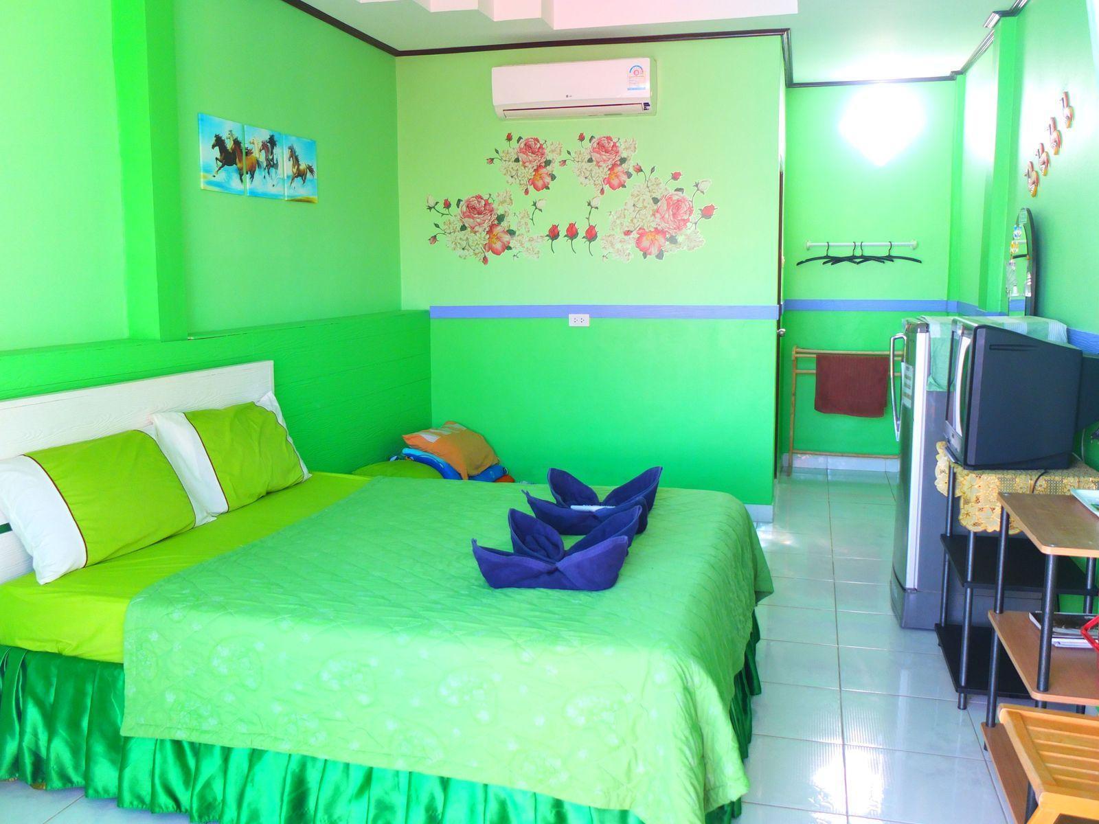 Baan Tipsukon Bed and Breakfast Ko Lan Buitenkant foto